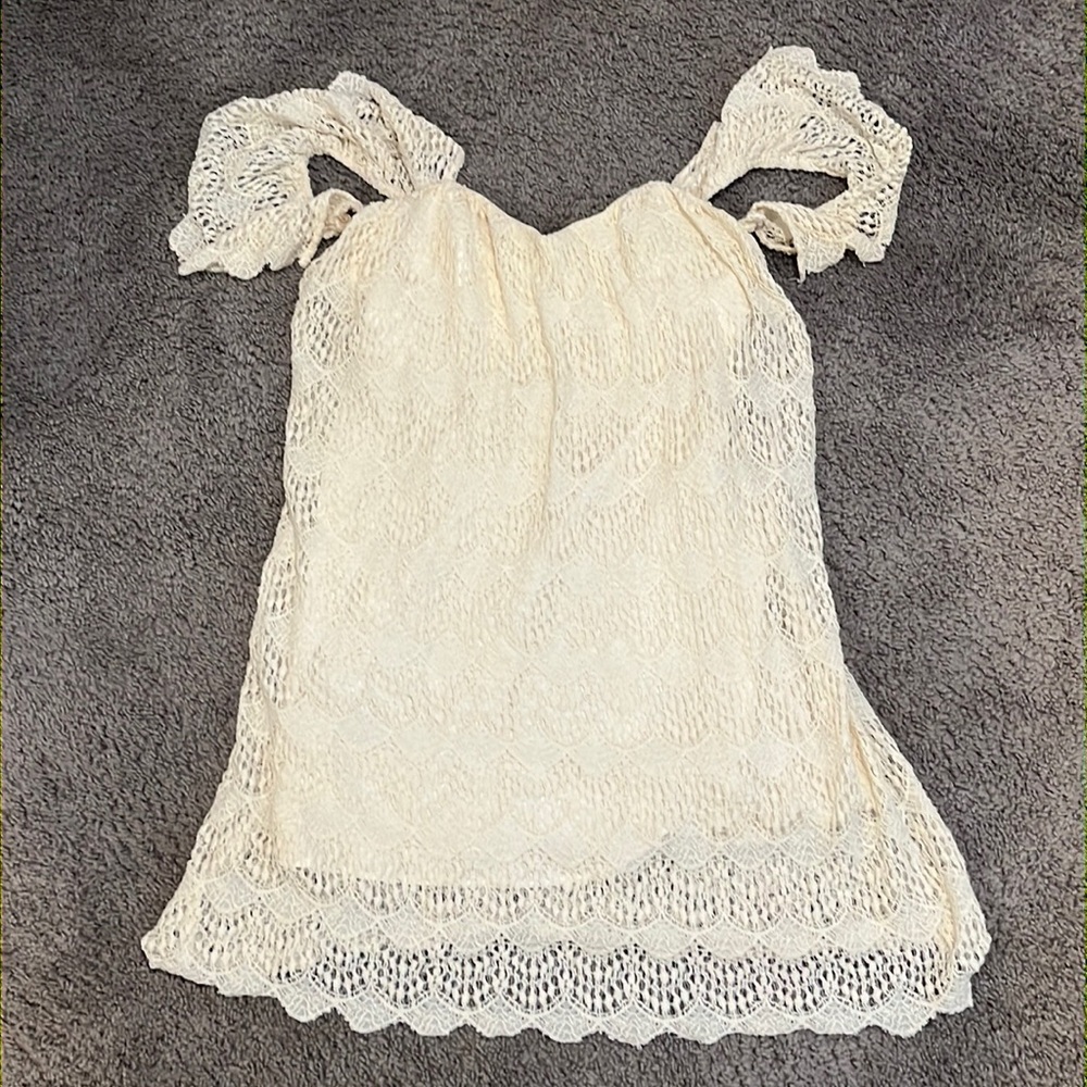 Lace cream dress size large